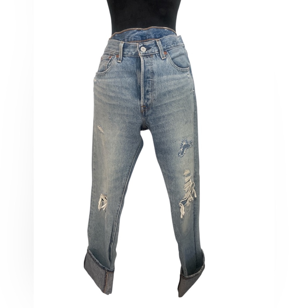 Authentic Levi’s 501 Light Blue Boyfriend Jeans, distressed look, W 30, L 32 - Picture 3 of 12